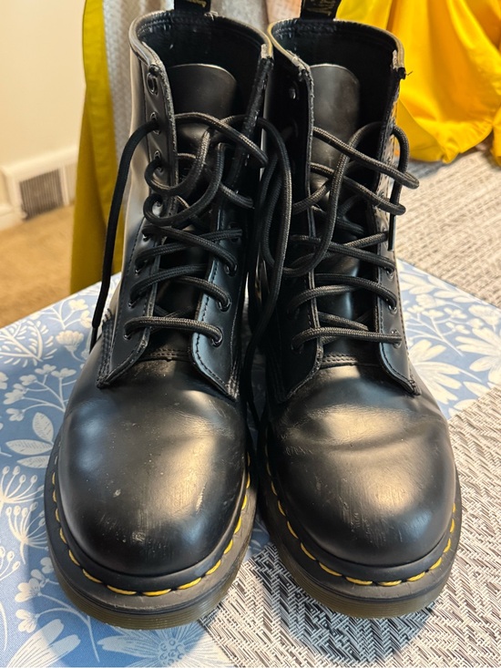 Dr. Martens Black Leather Lace-Up Boots 1460 men\'s size 6 women\'s size 7 main image 6